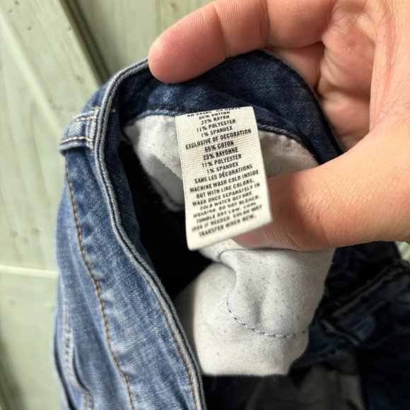 American Eagle Super Stretch Cutoff Shorts Size 6 - Picture 13 of 15